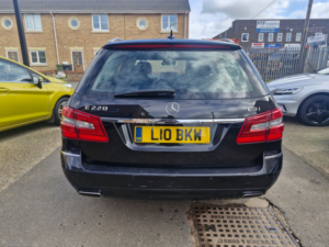 2012 Mercedes-Benz E Class 2.1 E220 Cdi Blueefficiency Executive Se Estate 5dr Diesel G-Tronic+ Euro 5 (s/s) (170 Ps) in Black — image 5