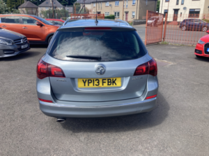 2013 Vauxhall Astra 2.0 Cdti Sri in Silver — image 5