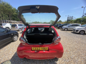 2012 Toyota Aygo 1.0 Vvt-I in Red — image 4