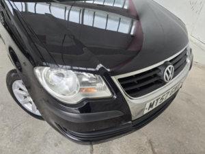 2007 Volkswagen Touran 1.6 S in Black — image 2