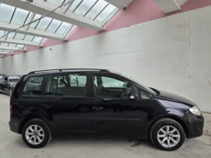 2007 Volkswagen Touran 1.6 S in Black — image 4