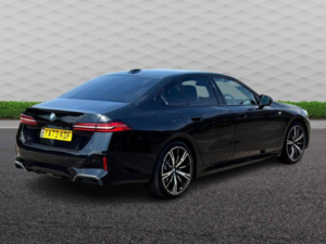 2023 BMW 5 Series 2.0 520i Mht M Sport Steptronic Euro 6 (s/s) 4dr in Black — image 3