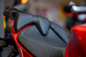 2024 Aprilia Tuono 1100 V4 *one Owner - Original Example* in Red — image 5