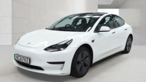 2021 Tesla Model 3 Standard Range Plus Auto Rwd 4dr in White — image 2