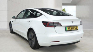 2021 Tesla Model 3 Standard Range Plus Auto Rwd 4dr in White — image 3