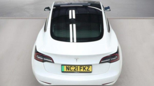 2021 Tesla Model 3 Standard Range Plus Auto Rwd 4dr in White — image 5