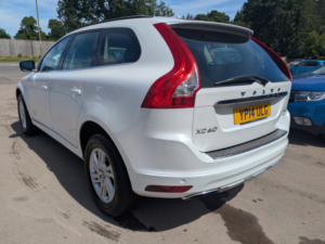 2014 Volvo Xc60 2.4 D4 Se in White — image 4