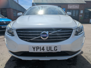 2014 Volvo Xc60 2.4 D4 Se in White — image 5