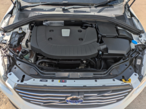 2014 Volvo Xc60 2.4 D4 Se in White — image 6