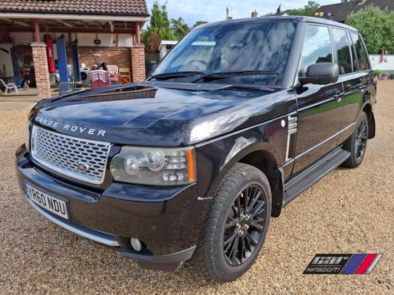 2010 Land Rover Range Rover 4.4 Td V8 Autobiography Black in Black — image 1