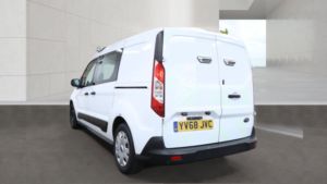 2019 Ford Transit Connect 1.5 230 Ecoblue Trend Crew Van Double Cab 6dr Diesel Manual L2 Euro 6 100 Ps in White — image 4