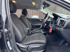2017 Kia Rio 1.25 2 Euro 6 (s/s) 5dr in Grey — image 3