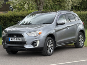 2015 Mitsubishi Asx 2.2 Di-D 4 in Grey — image 3