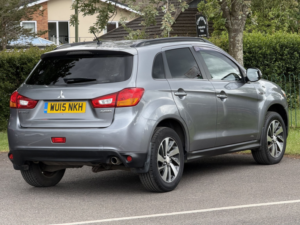 2015 Mitsubishi Asx 2.2 Di-D 4 in Grey — image 4