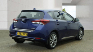 2017 Toyota Auris 1.8 Vvt-H Excel CVT Euro 6 (s/s) 5dr (safety Sense) in Blue — image 5