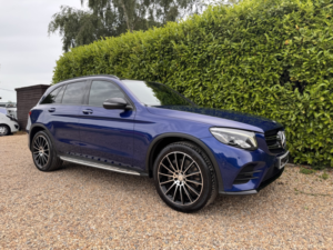 2016 Mercedes-Benz Glc 2.1 Glc250d Amg Line in Blue — image 3