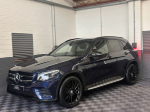 2016 Mercedes-Benz Glc 2.1 Glc250d Amg Line (premium) SUV 5dr Diesel G-Tronic 4matic Euro 6 (s/s) (204 Ps) in Blue — image 4