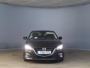 2016 Mazda Mazda3 2.0 Skyactiv-G Sport Nav Fastback Euro 5 (s/s) 4dr in Black — image 2