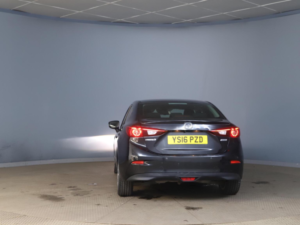 2016 Mazda Mazda3 2.0 Skyactiv-G Sport Nav Fastback Euro 5 (s/s) 4dr in Black — image 6