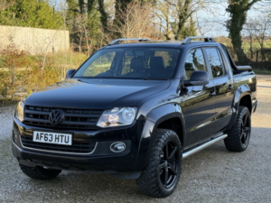 2013 Volkswagen Amarok 2.0 Bitdi Bluemotion Tech Highline in Black — image 4