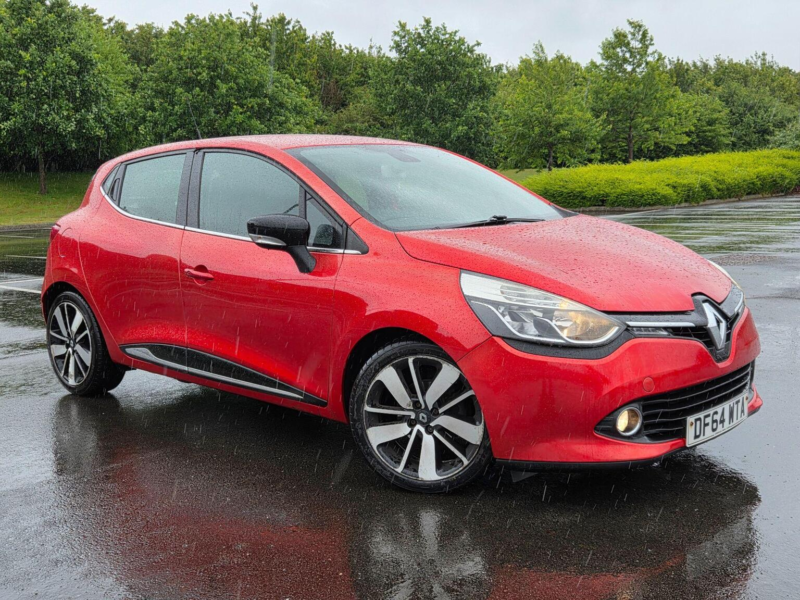 2015 Renault Clio 1.5 Dci Dynamique S Medianav Edc Euro 5 5dr in Red — image 1