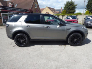2018 Land Rover Discovery Sport 2.0 Td4 Se Tech Auto 4WD Euro 6 (s/s) 5dr in Silver — image 3