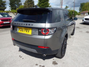 2018 Land Rover Discovery Sport 2.0 Td4 Se Tech Auto 4WD Euro 6 (s/s) 5dr in Silver — image 4