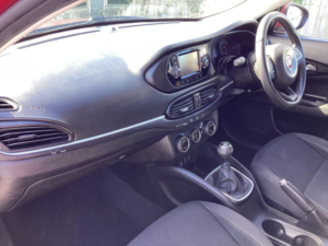 2017 Fiat Tipo 1.4 Mpi Lounge Euro 6 5dr in Red — image 3