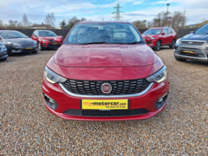 2017 Fiat Tipo 1.4 Mpi Lounge Euro 6 5dr in Red — image 6