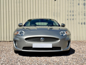 2011 Jaguar Xk 5.0 V8 Portfolio Auto Euro 5 2dr in Gold — image 2