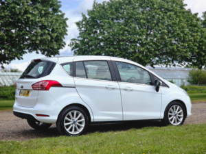2016 Ford B-Max 1.6 Titanium Powershift Euro 5 5dr in White — image 4