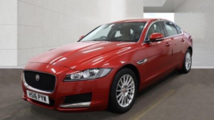 2016 Jaguar Xf 2.0d Prestige Euro 6 (s/s) 4dr in Red — image 2