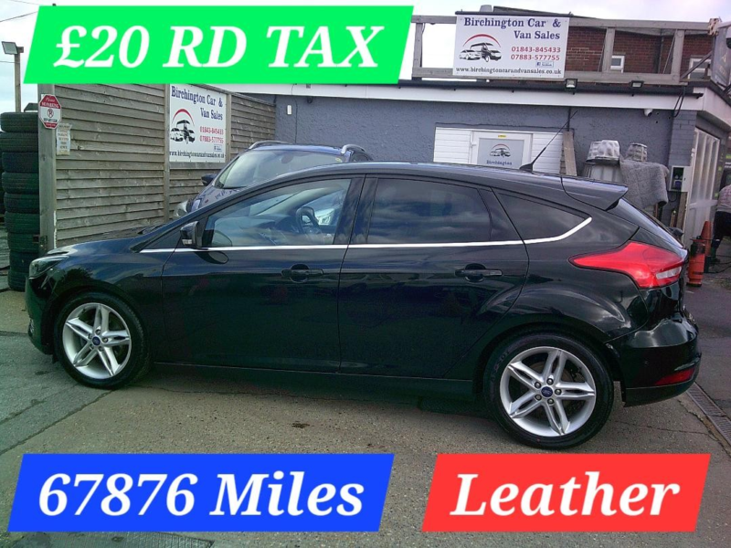 2015 Ford Focus 1.0 T Ecoboost Titanium in Black — image 1