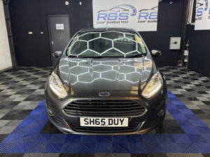 2015 Ford Fiesta 1.0 T Ecoboost Zetec in Grey — image 3