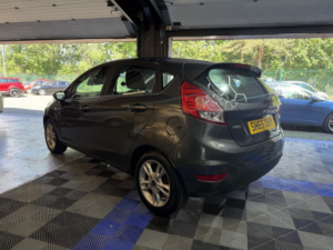 2015 Ford Fiesta 1.0 T Ecoboost Zetec in Grey — image 6