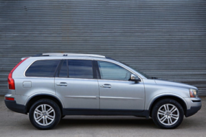 2010 Volvo Xc90 2.4 D5 Se Geartronic AWD 5dr in Silver — image 2