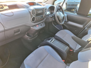 2013 Peugeot Partner Tepee 1.6 Hdi Tepee S Egc (s/s) 5dr in Silver — image 3