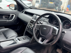 2019 Land Rover Discovery Sport Td4 Landmark in Black — image 2