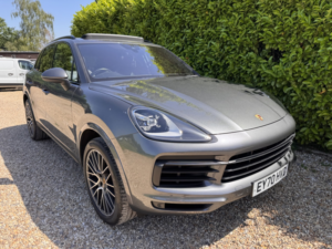 2020 Porsche Cayenne 3.0 T V6 in Grey — image 6