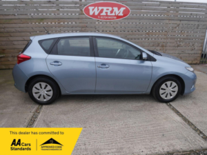 2014 Toyota Auris