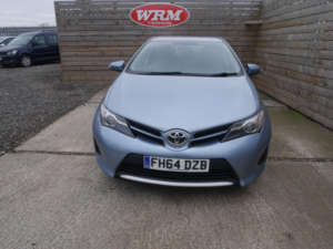 2014 Toyota Auris 1.4 D-4d Active Hatchback 5dr Diesel Manual Euro 5 (s/s) (90 Ps) in Blue — image 3