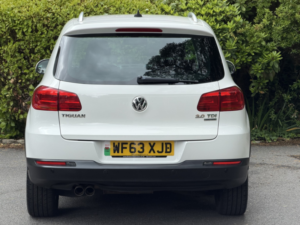 2013 Volkswagen Tiguan 2.0 Tdi Bluemotion Tech Match in White — image 4
