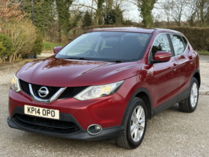 2014 Nissan Qashqai 1.5 Dci Acenta in Red — image 4