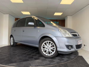 2009 Vauxhall Meriva 1.6i 16v Active Plus 5dr in Silver — image 2