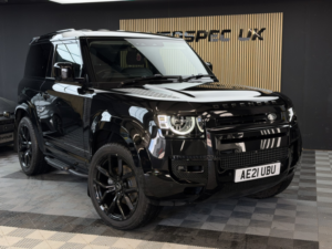 2021 Land Rover Defender 90 3.0 D250 Mhev Se in Black — image 2