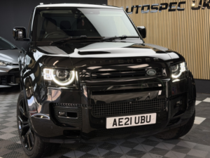 2021 Land Rover Defender 90 3.0 D250 Mhev Se in Black — image 3