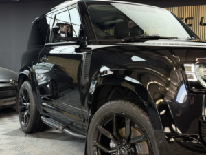 2021 Land Rover Defender 90 3.0 D250 Mhev Se in Black — image 6