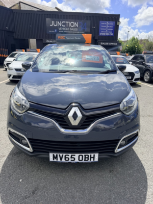 2015 Renault Captur 0.9 Dynamique Nav Tce 90 in Blue — image 2