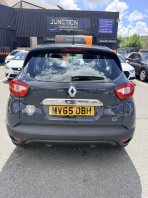 2015 Renault Captur 0.9 Dynamique Nav Tce 90 in Blue — image 6