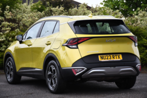 2023 Kia Sportage 1.6 T-Gdi 2 SUV 5dr Petrol Manual Euro 6 (s/s) (148 Bhp) in Yellow — image 3